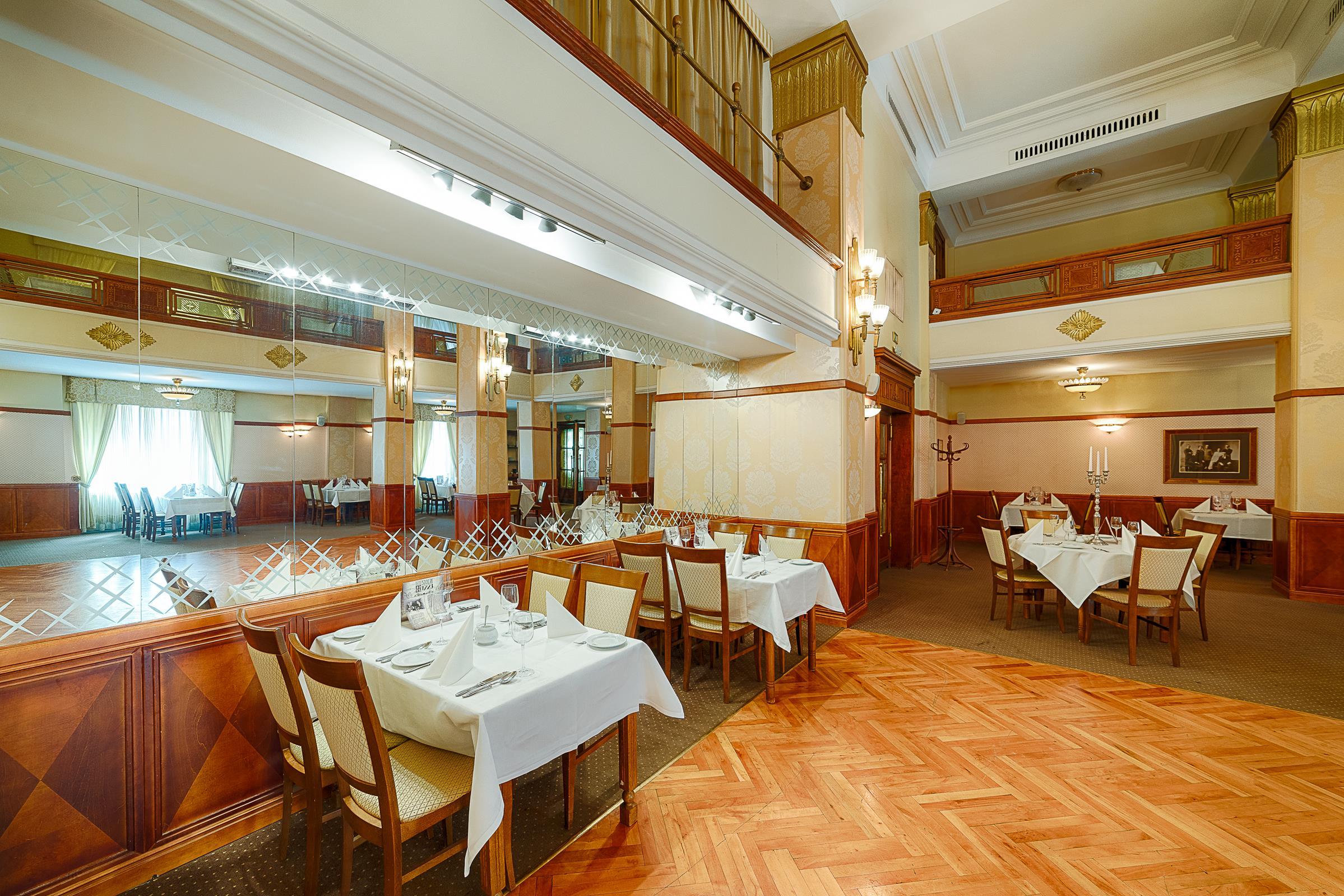 Focus Premium Pod Orlem Hotel