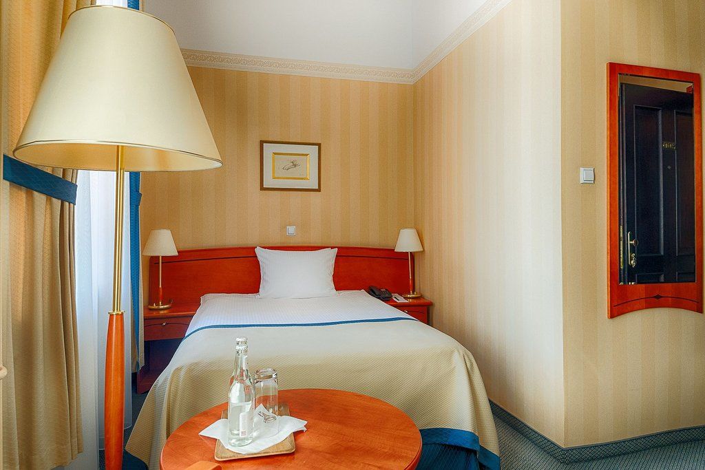 Focus Premium Pod Orlem Hotel 4*